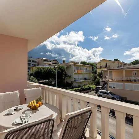 Podest Ii Baska Voda